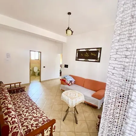 Brahimasi 公寓式酒店 Durrës