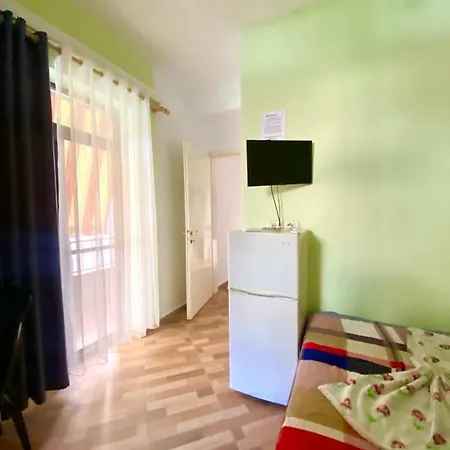 Brahimasi Hotel apartamentowy Durrës